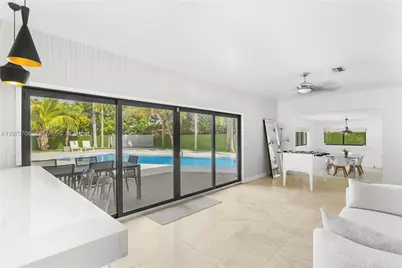 2388 Prairie Ave, Miami Beach, FL 33140 - Photo 16
