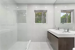 2388 Prairie Ave, Miami Beach, FL 33140 - Photo 24