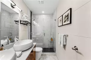 221 NE 44th St, Miami, FL 33137 - Photo 30