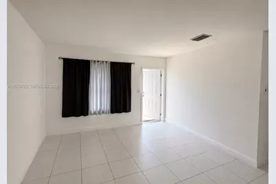 1041 NW 7th Ct, Hallandale Beach, FL 33009 - Photo 2