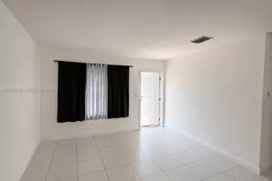 1041 NW 7th Ct, Hallandale Beach, FL 33009 - Photo 2