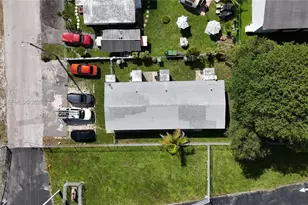 1041 NW 7th Ct, Hallandale Beach, FL 33009 - Photo 24