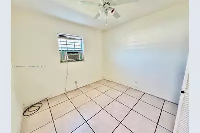 1041 NW 7th Ct, Hallandale Beach, FL 33009 - Photo 14