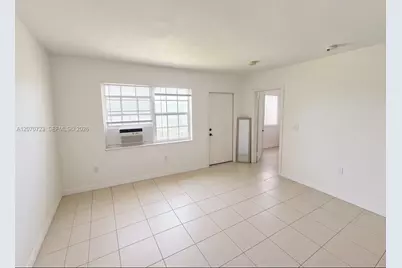 1041 NW 7th Ct, Hallandale Beach, FL 33009 - Photo 22