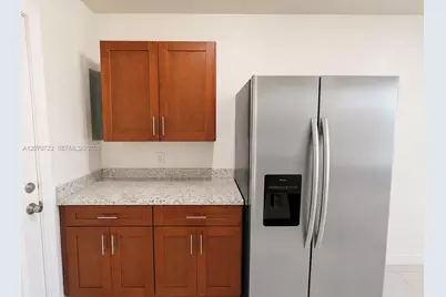1041 NW 7th Ct, Hallandale Beach, FL 33009 - Photo 4
