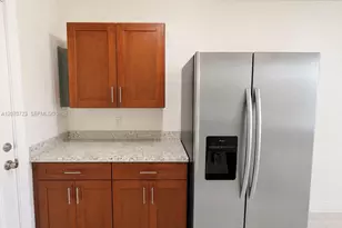1041 NW 7th Ct, Hallandale Beach, FL 33009 - Photo 4