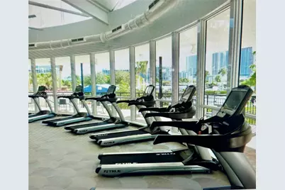 [Address not provided], Hallandale Beach, FL 33009 - Photo 38