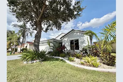 415 NW 165th Ave, Pembroke Pines, FL 33028 - Photo 2