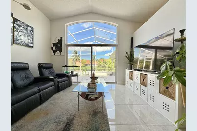 415 NW 165th Ave, Pembroke Pines, FL 33028 - Photo 6