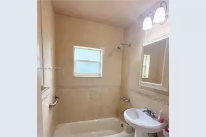 50 E 44th St, Hialeah, FL 33013 - Photo 4