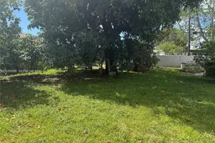 50 E 44th St, Hialeah, FL 33013 - Photo 8