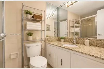 1000 Parkview Dr #715, Hallandale Beach, FL 33009 - Photo 12
