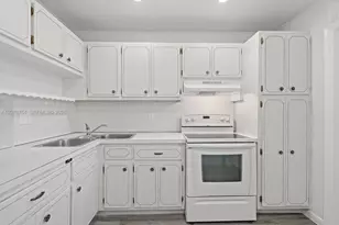 5335 NW 10th Ct, Plantation, FL 33313 - Photo 18
