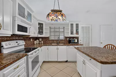 2375 SW 141st Ave, Miami, FL 33175 - Photo 12