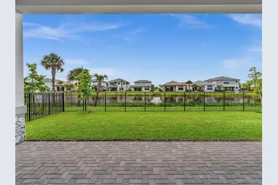 10032 Stockrun Dr, Palm Beach Gardens, FL 33412 - Photo 16