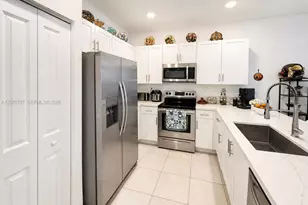 18324 SW 148th Rd, Miami, FL 33187 - Photo 4