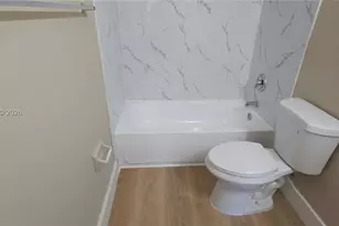 1662 SE 27th Dr, Homestead, FL 33035 - Photo 20