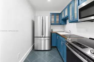 8411 NW 8th St, Miami, FL 33126 - Photo 6
