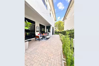 8286 NW 51st Ter, Doral, FL 33166 - Photo 22