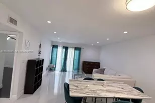 4060 N Hills Dr, Hollywood, FL 33021 - Photo 2