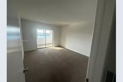18700 NE 3rd Ct #626, Miami, FL 33179 - Photo 8