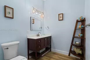 311 N N Surf Rd, Hollywood, FL 33019 - Photo 36