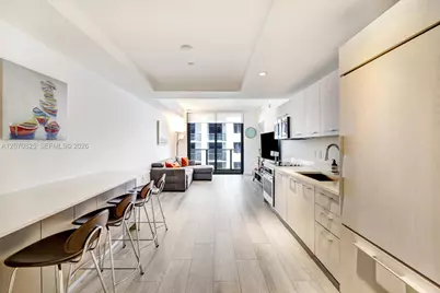 55 SW 9th St #1609, Miami, FL 33130 - Photo 2
