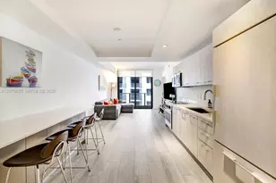 55 SW 9th St, Miami, FL 33130 - Photo 2