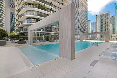 55 SW 9th St #1609, Miami, FL 33130 - Photo 22