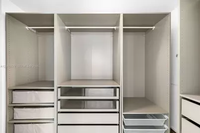 5875 Collins Ave #1102, Miami Beach, FL 33140 - Photo 14