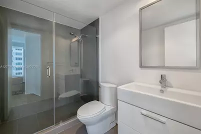 5875 Collins Ave #1102, Miami Beach, FL 33140 - Photo 24