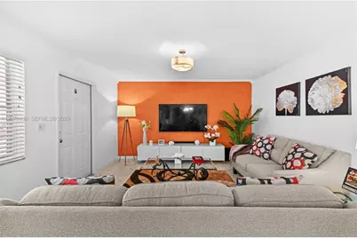 200 NE 12th Ave #3A, Hallandale Beach, FL 33009 - Photo 4