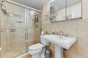 200 NE 12th Ave, Hallandale Beach, FL 33009 - Photo 12