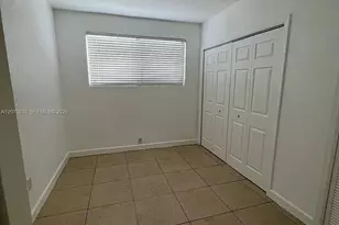 421 SW 6th St, Miami, FL 33130 - Photo 8