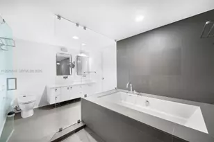 5875 Collins Ave, Miami Beach, FL 33140 - Photo 18