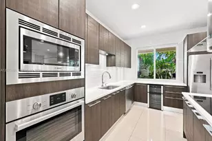 3237 NE 5th St, Pompano Beach, FL 33062 - Photo 6