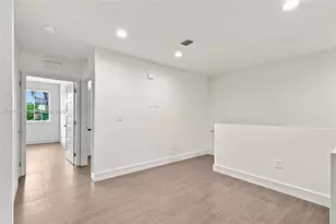 3237 NE 5th St, Pompano Beach, FL 33062 - Photo 24