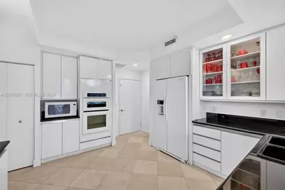 21050 Point Pl #403, Aventura, FL 33180 - Photo 18