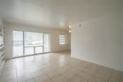 1812 NE 20th Ave #1, Fort Lauderdale, FL 33305 - Photo 4