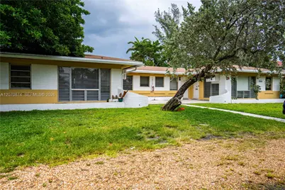 1812 NE 20th Ave #1, Fort Lauderdale, FL 33305 - Photo 1