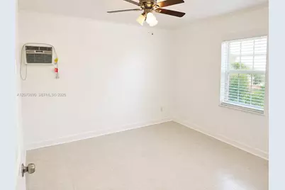 325 NE 108th St #1, Miami, FL 33161 - Photo 8
