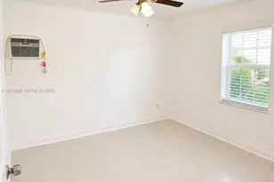 325 NE 108th St, Miami, FL 33161 - Photo 8