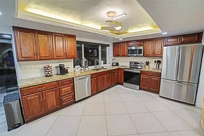 8651 Sunset Strip, Sunrise, FL 33322 - Photo 54