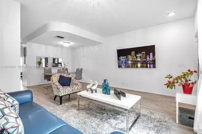9925 NW 57th Manor, Coral Springs, FL 33076 - Photo 10