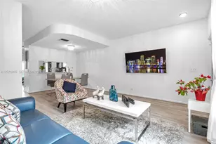9925 NW 57th Manor, Coral Springs, FL 33076 - Photo 10