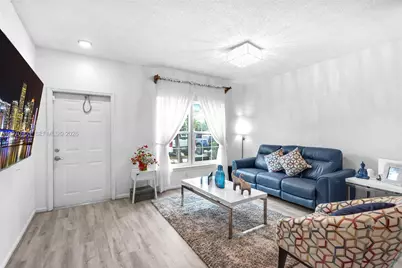 9925 NW 57th Manor, Coral Springs, FL 33076 - Photo 8