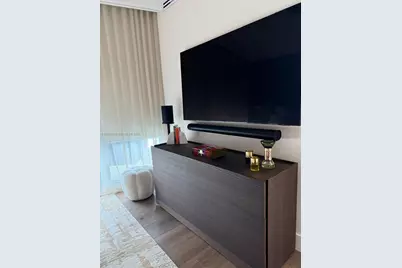 888 Biscayne Blvd #1509, Miami, FL 33132 - Photo 6