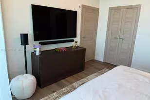 888 Biscayne Blvd, Miami, FL 33132 - Photo 20