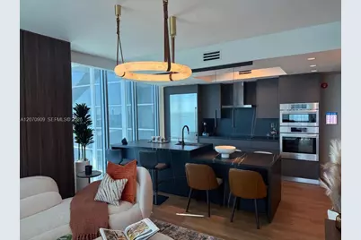888 Biscayne Blvd #1509, Miami, FL 33132 - Photo 10