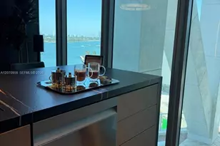 888 Biscayne Blvd, Miami, FL 33132 - Photo 28